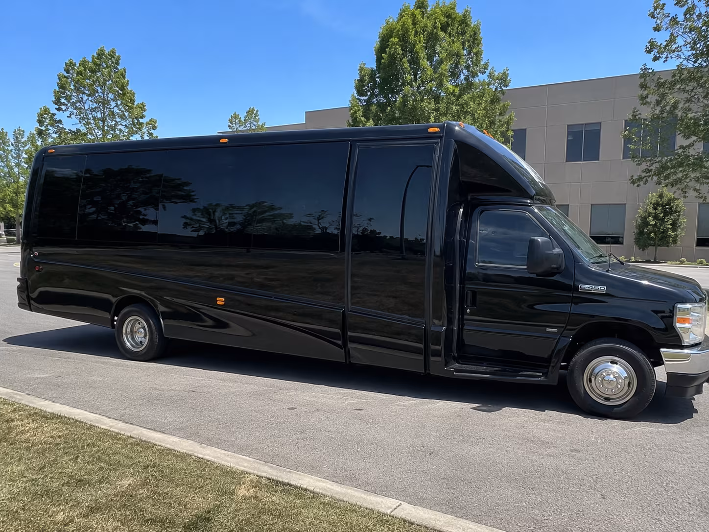 Pasadena Homecoming & Prom Party Bus Rentals